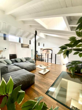 Luxury industrial apt vicino al centro con garage